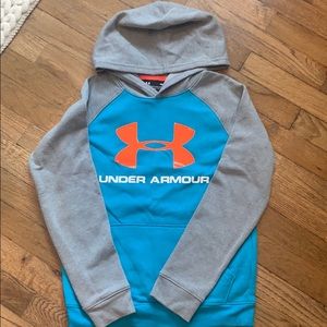 Under Armour sweatshirt size medium